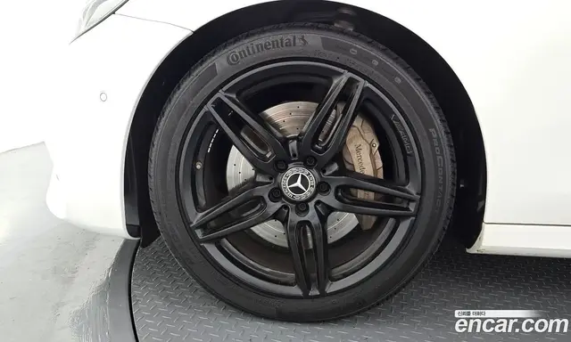 Mercedes-Benz E-Class 2019 2.0 автомат (гидро), миниатюра 5