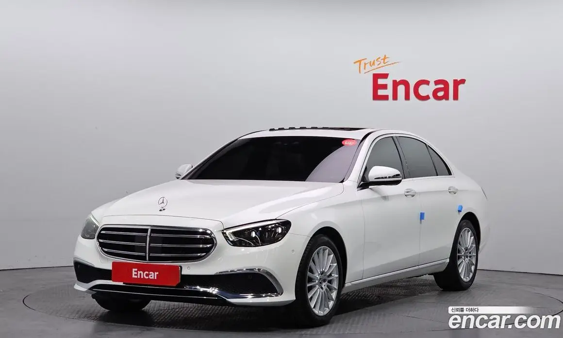 Mercedes-Benz E-Class 2021 2.0 автомат (гидро), фото 1 Mercedes-Benz E-Class 2021 2.0 автомат (гидро), фото 1