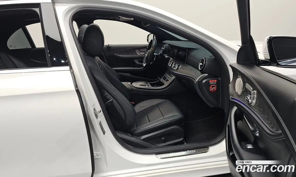 Mercedes-Benz E-Class 2021 2.0 автомат (гидро), фото 16