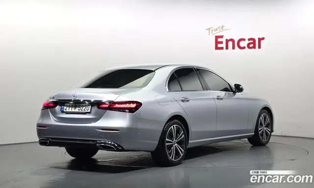 Mercedes-Benz E-Class 2021 2.0 автомат (гидро), миниатюра 2 Mercedes-Benz E-Class 2021 2.0 автомат (гидро), миниатюра 2