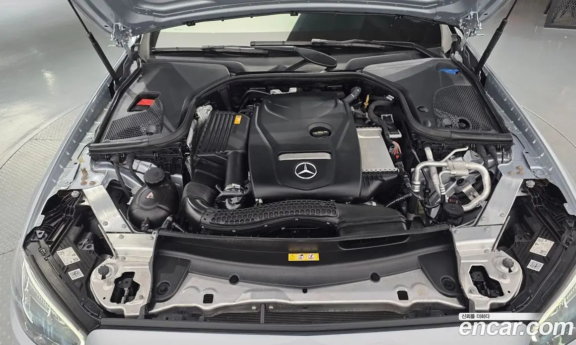 Mercedes-Benz E-Class 2021 2.0 автомат (гидро), фото 6 Mercedes-Benz E-Class 2021 2.0 автомат (гидро), фото 6