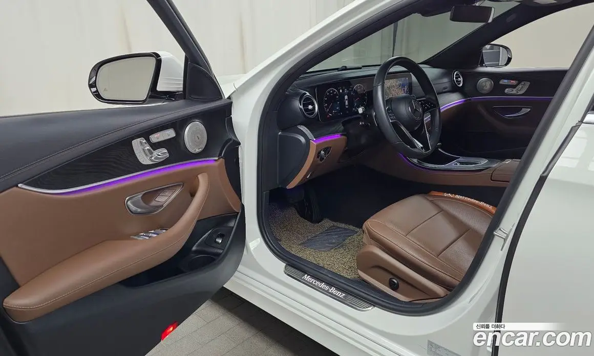 Mercedes-Benz E-Class 2023 2.0 автомат (гидро), фото 13