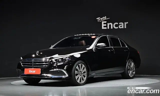 Mercedes-Benz E-Class, 2023, 57 057 км