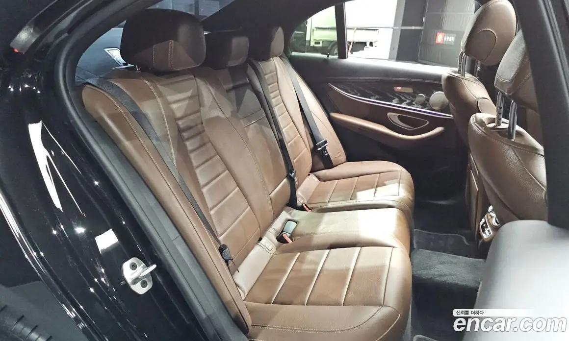 Mercedes-Benz E-Class 2023 2.0 автомат (гидро), фото 17 Mercedes-Benz E-Class 2023 2.0 автомат (гидро), фото 17