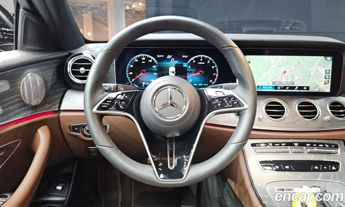 Mercedes-Benz E-Class 2023 2.0 автомат (гидро), фото 19 Mercedes-Benz E-Class 2023 2.0 автомат (гидро), фото 19