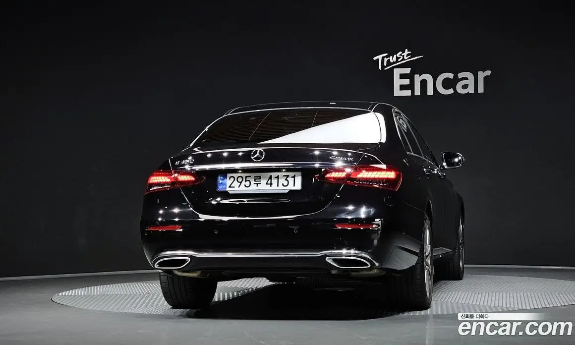 Mercedes-Benz E-Class 2023 2.0 автомат (гидро), фото 4 Mercedes-Benz E-Class 2023 2.0 автомат (гидро), фото 4