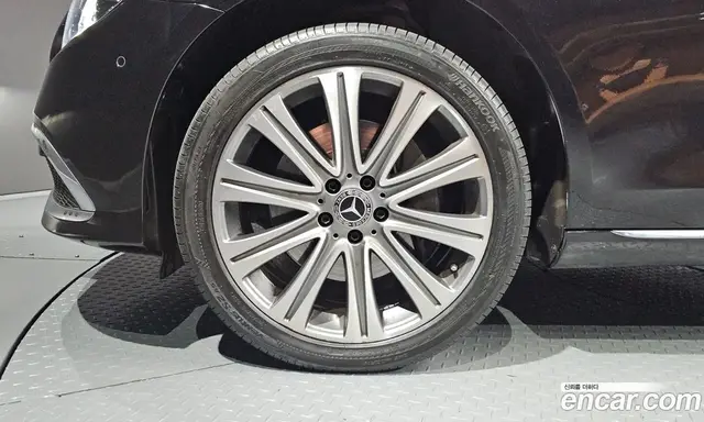 Mercedes-Benz E-Class 2023 2.0 автомат (гидро), миниатюра 5 Mercedes-Benz E-Class 2023 2.0 автомат (гидро), миниатюра 5