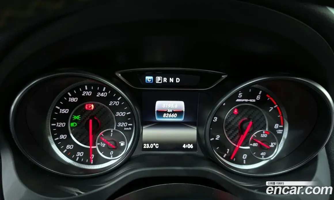 Mercedes-Benz GLA-Class 2017 2.0 автомат (гидро), фото 11