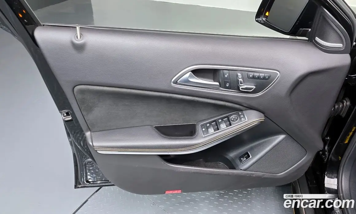 Mercedes-Benz GLA-Class 2017 2.0 автомат (гидро), фото 14