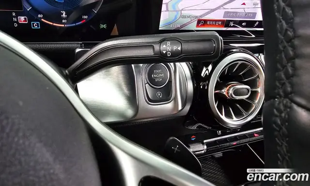 Mercedes-Benz GLB-Class 2020 2.0 автомат (гидро), миниатюра 12