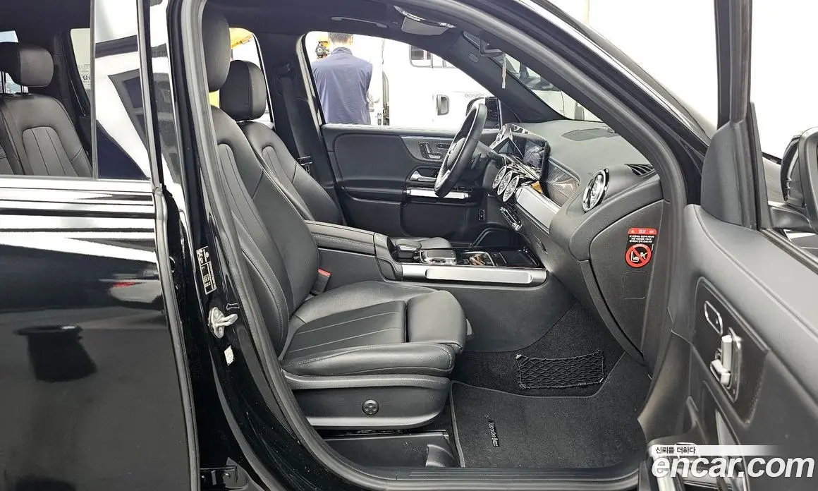 Mercedes-Benz GLB-Class 2020 2.0 автомат (гидро), фото 17 Mercedes-Benz GLB-Class 2020 2.0 автомат (гидро), фото 17