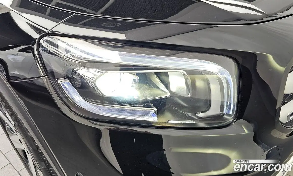 Mercedes-Benz GLB-Class 2020 2.0 автомат (гидро), фото 8 Mercedes-Benz GLB-Class 2020 2.0 автомат (гидро), фото 8