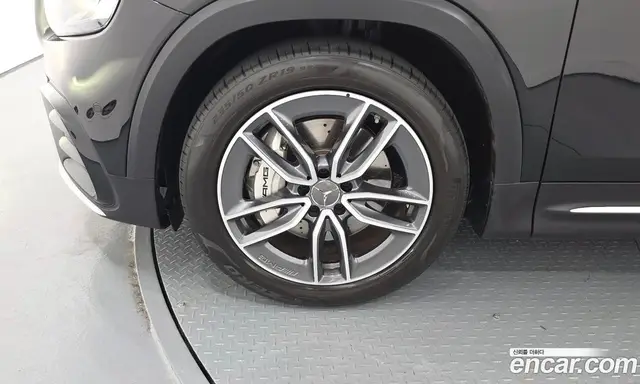 Mercedes-Benz GLB-Class 2025 2.0 автомат (гидро), миниатюра 5 Mercedes-Benz GLB-Class 2025 2.0 автомат (гидро), миниатюра 5