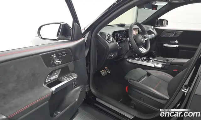 Mercedes-Benz GLB-Class 2025 2.0 автомат (гидро), миниатюра 10 Mercedes-Benz GLB-Class 2025 2.0 автомат (гидро), миниатюра 10