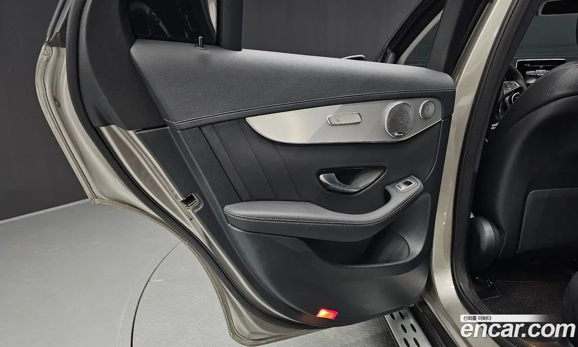 Mercedes-Benz GLC-Class 2019 2.0 автомат (гидро), фото 15 Mercedes-Benz GLC-Class 2019 2.0 автомат (гидро), фото 15