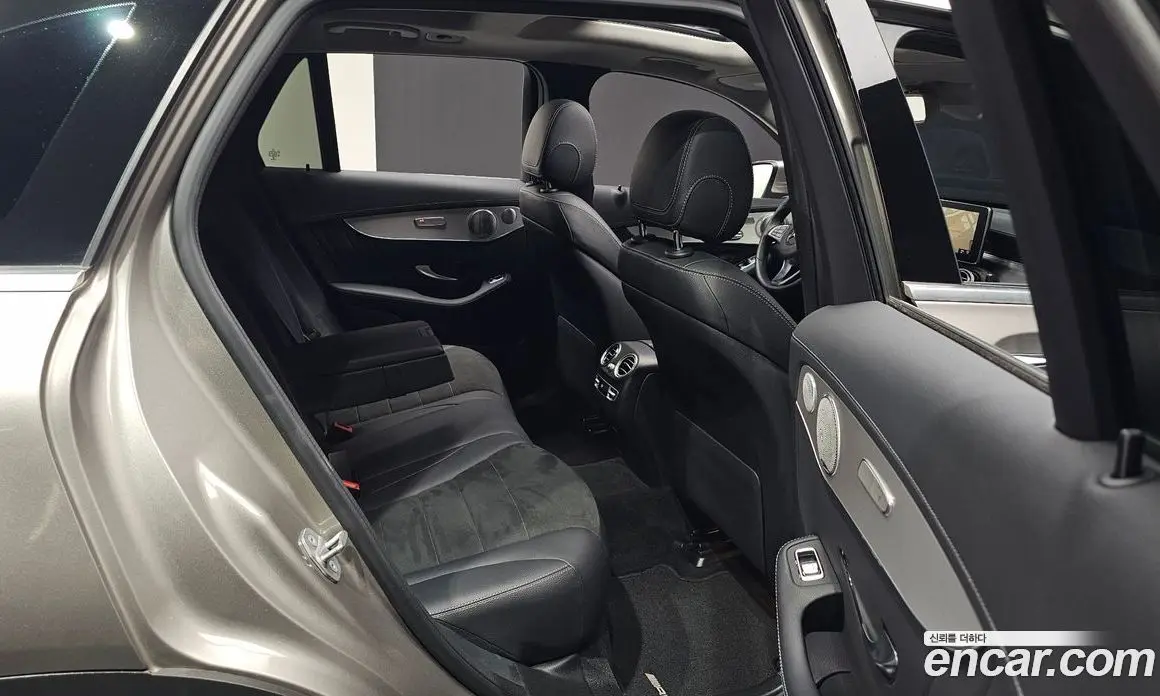 Mercedes-Benz GLC-Class 2019 2.0 автомат (гидро), фото 17 Mercedes-Benz GLC-Class 2019 2.0 автомат (гидро), фото 17