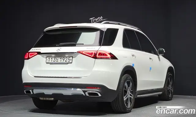 Mercedes-Benz GLE-Class 2019 1.9 автомат (гидро), миниатюра 2