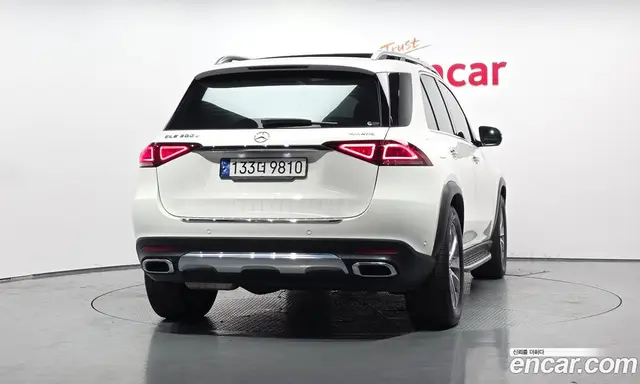 Mercedes-Benz GLE-Class 2023 2.0 автомат (гидро), миниатюра 4