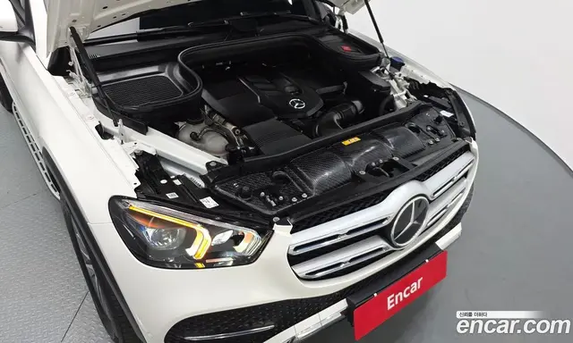 Mercedes-Benz GLE-Class 2023 2.0 автомат (гидро), миниатюра 6