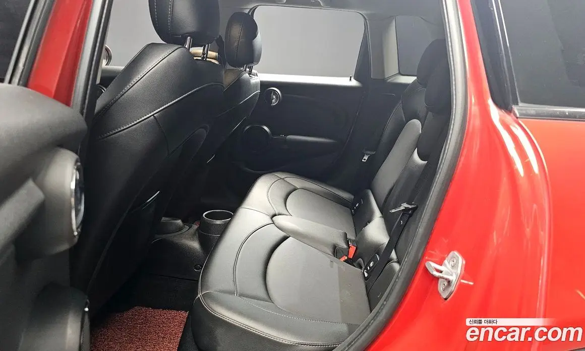 Mini Cooper 2018 1.5 автомат (гидро), фото 16 Mini Cooper 2018 1.5 автомат (гидро), фото 16