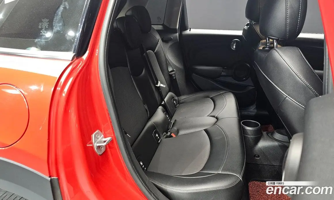 Mini Cooper 2018 1.5 автомат (гидро), фото 17 Mini Cooper 2018 1.5 автомат (гидро), фото 17