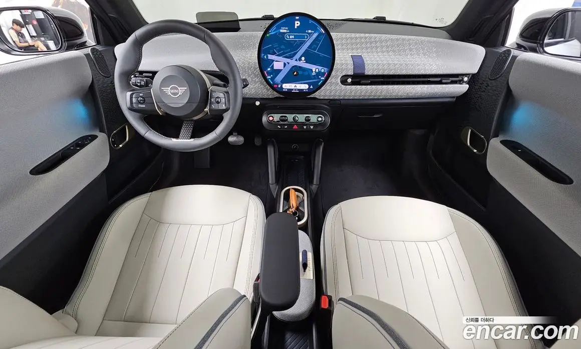 Mini Cooper 2024 0.1 автомат (гидро), фото 10