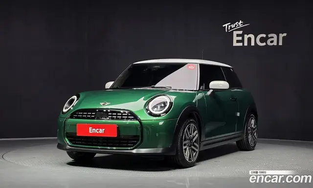 Mini Cooper, 2025, 2 705 км
