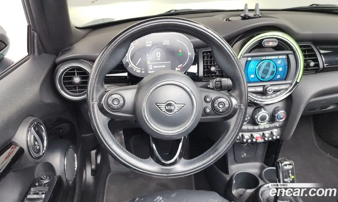 Mini Cooper Convertible 2021 1.5 автомат (гидро), фото 18 Mini Cooper Convertible 2021 1.5 автомат (гидро), фото 18