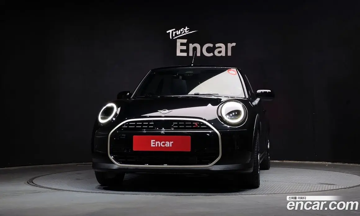 Mini Cooper Convertible 2025 2.0 автомат (гидро), фото 3 Mini Cooper Convertible 2025 2.0 автомат (гидро), фото 3