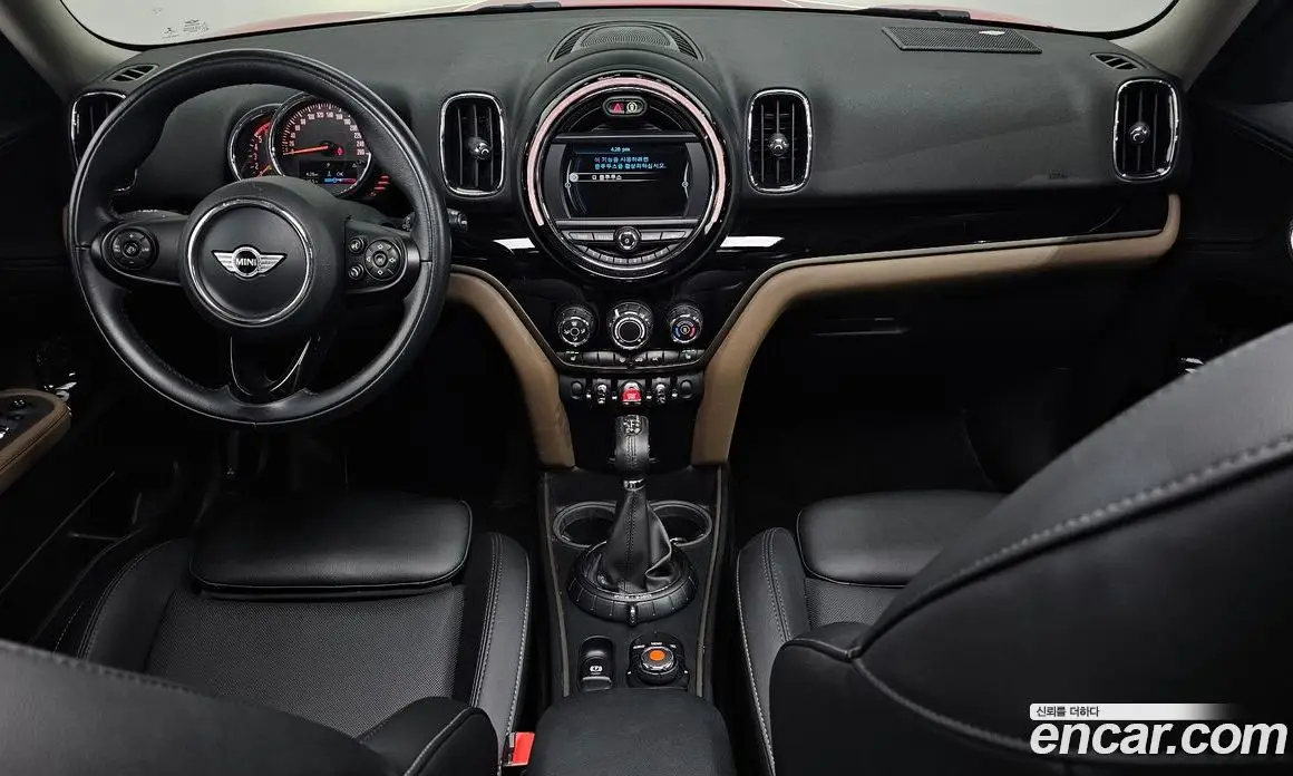 Mini Countryman 2017 2.0 автомат (гидро), фото 9 Mini Countryman 2017 2.0 автомат (гидро), фото 9