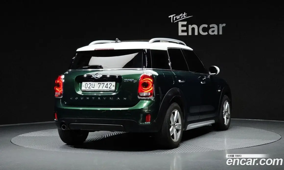 Mini Countryman 2017 2.0 автомат (гидро), фото 1 Mini Countryman 2017 2.0 автомат (гидро), фото 1