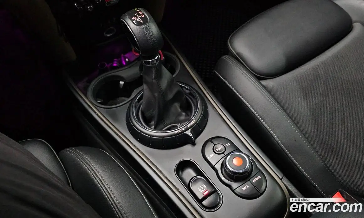 Mini Countryman 2017 2.0 автомат (гидро), фото 11 Mini Countryman 2017 2.0 автомат (гидро), фото 11