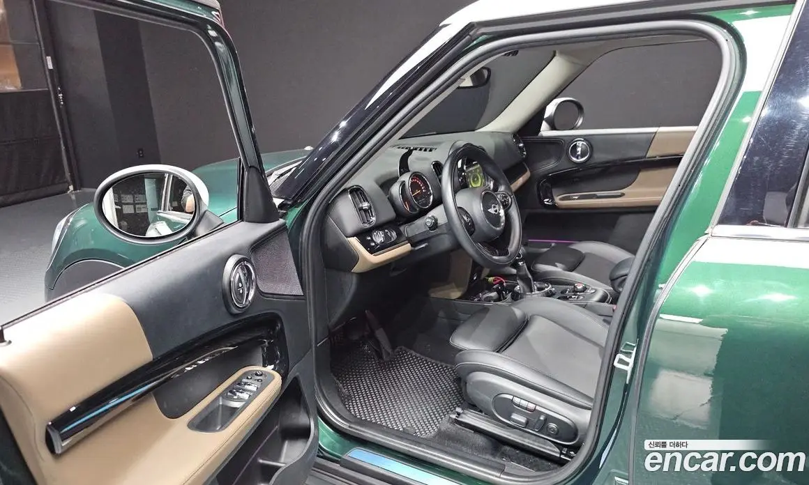 Mini Countryman 2017 2.0 автомат (гидро), фото 12 Mini Countryman 2017 2.0 автомат (гидро), фото 12