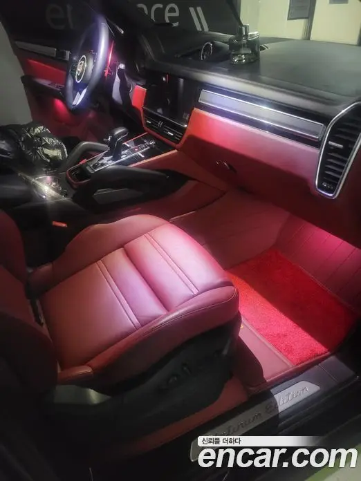 Porsche Cayenne 2023 3.0 автомат (гидро), фото 13