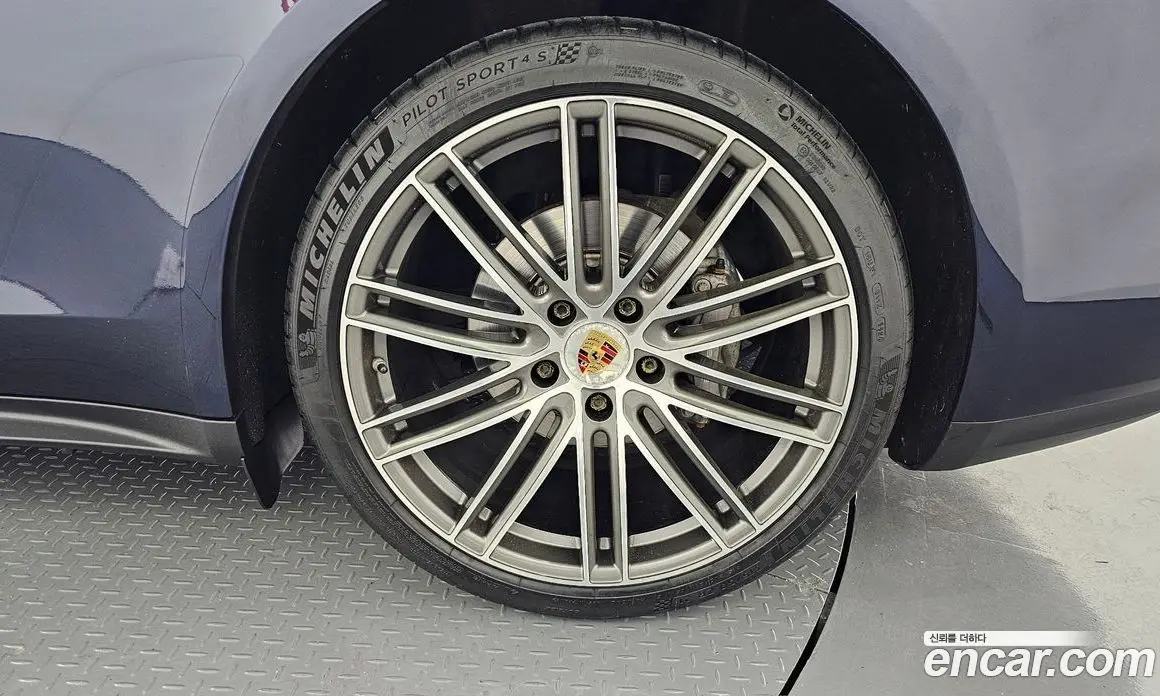 Porsche Panamera 2019 3.0 автомат (гидро), фото 6 Porsche Panamera 2019 3.0 автомат (гидро), фото 6