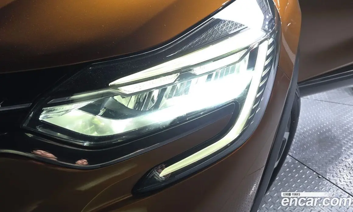 Renault (Samsung) Captur 2020 1.3 автомат (гидро), фото 8 Renault (Samsung) Captur 2020 1.3 автомат (гидро), фото 8