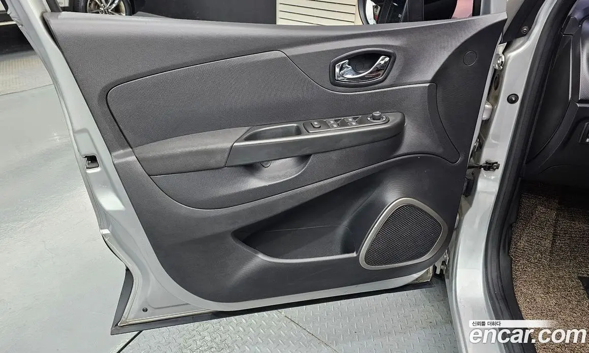 Renault (Samsung) QM3 2014 1.5 автомат (гидро), фото 14 Renault (Samsung) QM3 2014 1.5 автомат (гидро), фото 14