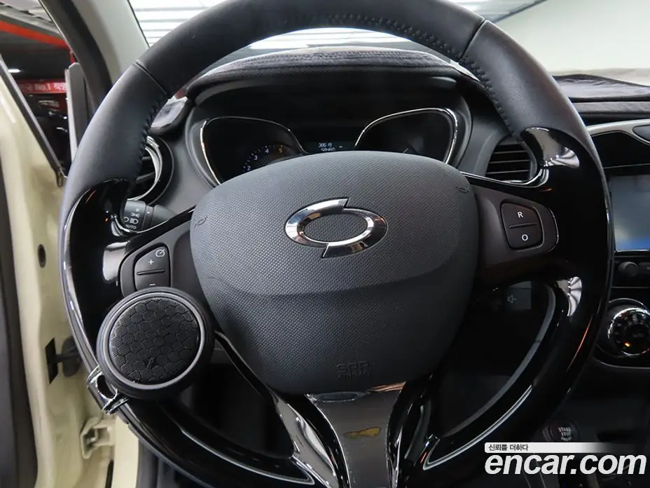 Renault (Samsung) QM3 2015 1.5 автомат (гидро), фото 8 Renault (Samsung) QM3 2015 1.5 автомат (гидро), фото 8