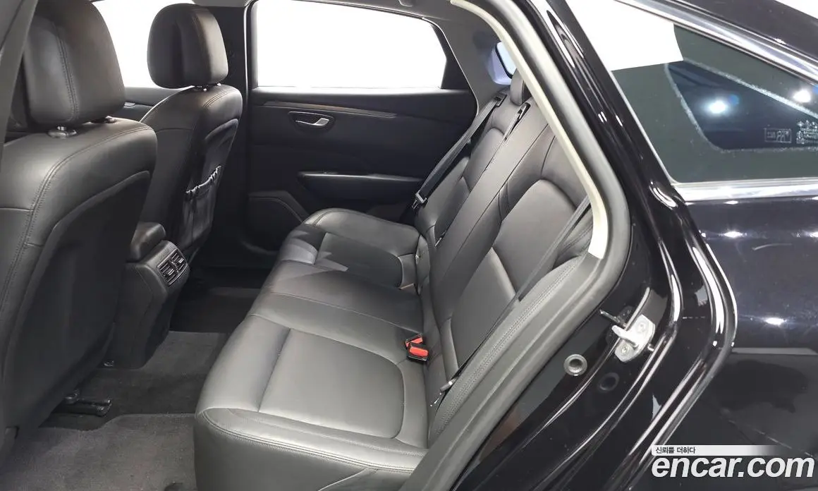 Renault (Samsung) SM6 2021 1.3 автомат (гидро), фото 16 Renault (Samsung) SM6 2021 1.3 автомат (гидро), фото 16