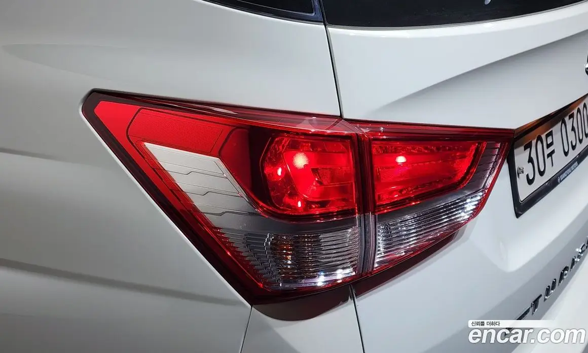 SsangYong Korando 2016 2.2 автомат (гидро), фото 9