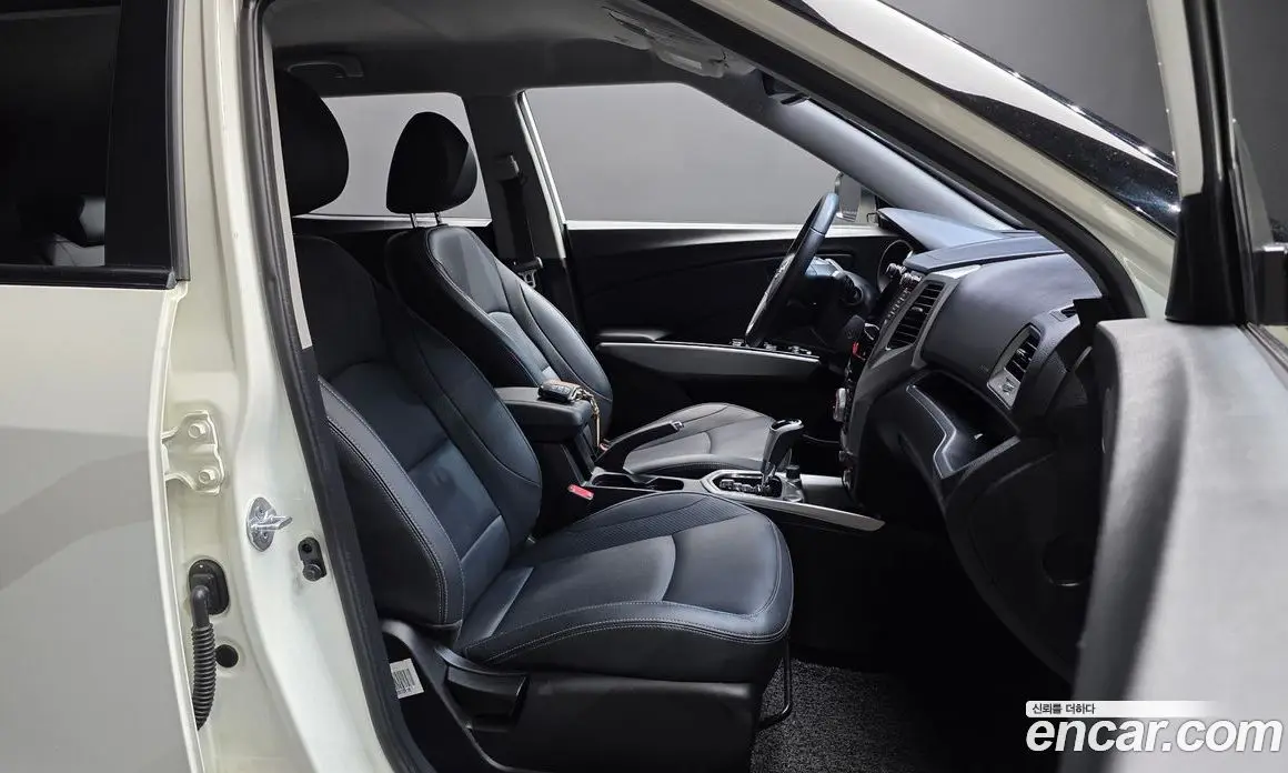 SsangYong TIBOLI 2015 1.6 автомат (гидро), фото 16