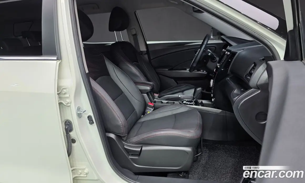 SsangYong TIBOLI 2017 1.6 автомат (гидро), фото 16