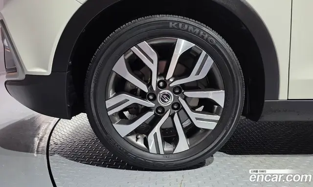 SsangYong TIBOLI 2017 1.6 автомат (гидро), миниатюра 5