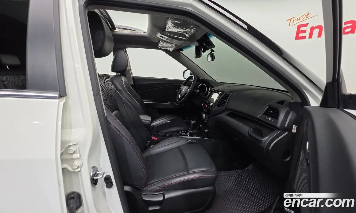 SsangYong TIBOLI 2017 1.6 автомат (гидро), фото 13