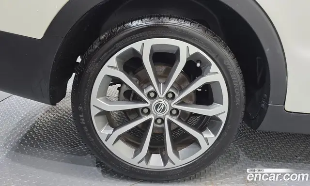 SsangYong TIBOLI 2017 1.6 автомат (гидро), миниатюра 5