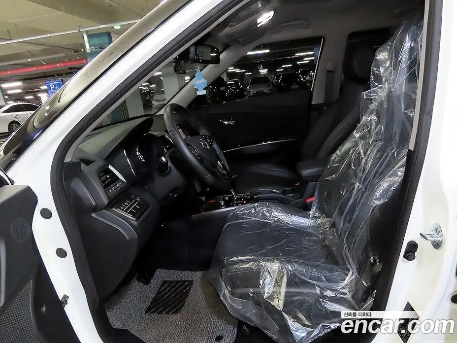 SsangYong TIBOLI 2018 1.6 автомат (гидро), фото 6 SsangYong TIBOLI 2018 1.6 автомат (гидро), фото 6