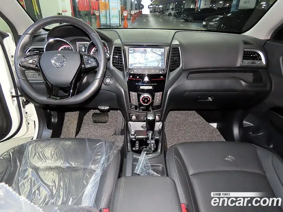SsangYong TIBOLI 2018 1.6 автомат (гидро), фото 10 SsangYong TIBOLI 2018 1.6 автомат (гидро), фото 10