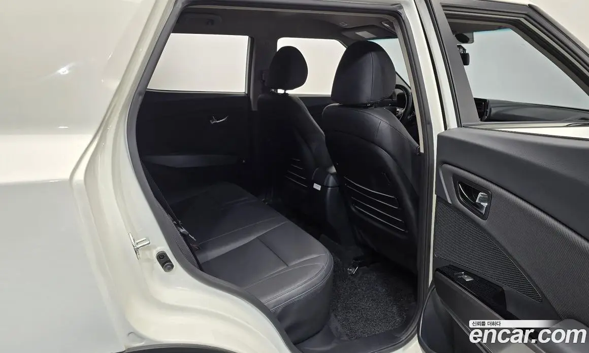 SsangYong TIBOLI 2019 1.5 автомат (гидро), фото 17