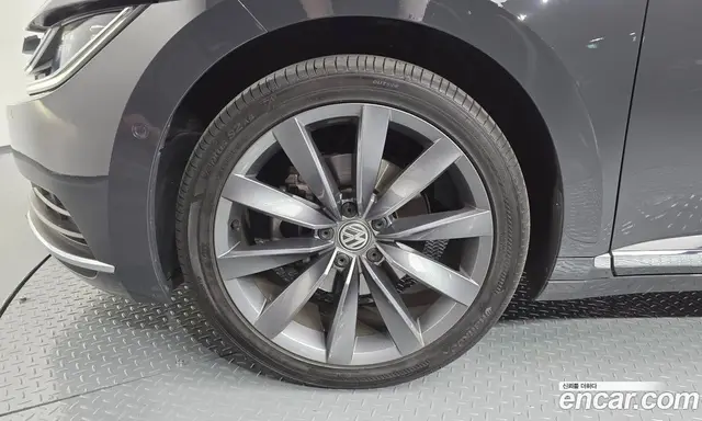 Volkswagen Arteon 2020 2.0 автомат (гидро), миниатюра 5 Volkswagen Arteon 2020 2.0 автомат (гидро), миниатюра 5