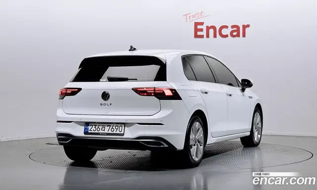 Volkswagen Golf 2022 2.0 автомат (гидро), миниатюра 2 Volkswagen Golf 2022 2.0 автомат (гидро), миниатюра 2